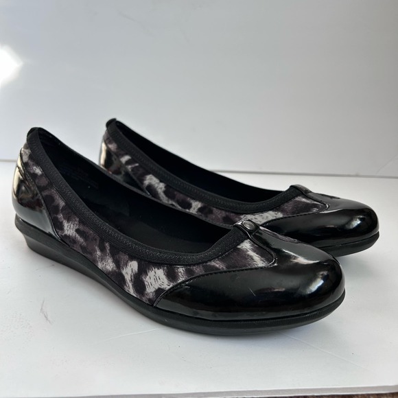 Laura Ashley Ballet Style Flat 8.5 - Picture 2 of 6